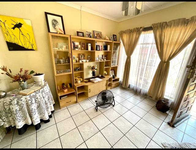 4 BEDROOM HOUSE FOR SALE IN QUELLERIE PARK